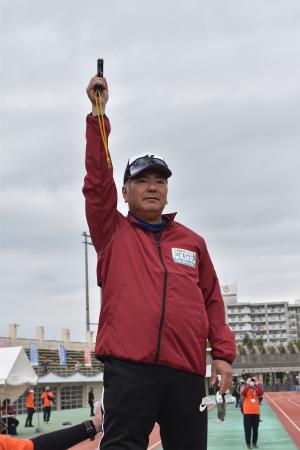 スターターの當銘市長