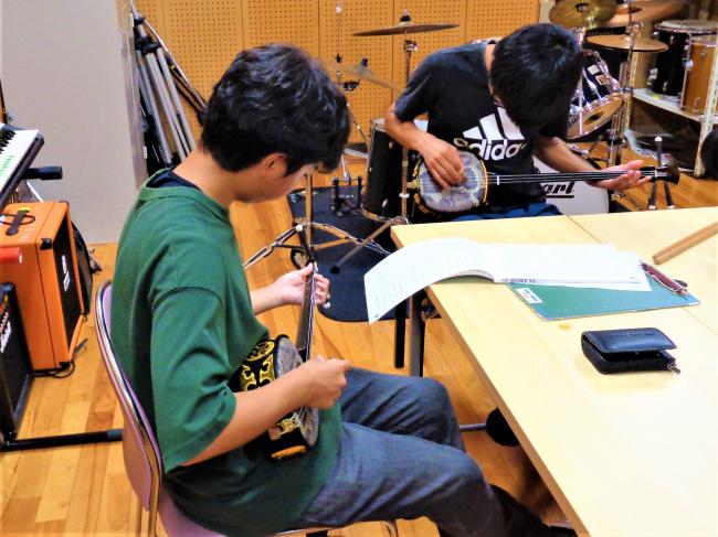 糸満市青少年センター音楽室1