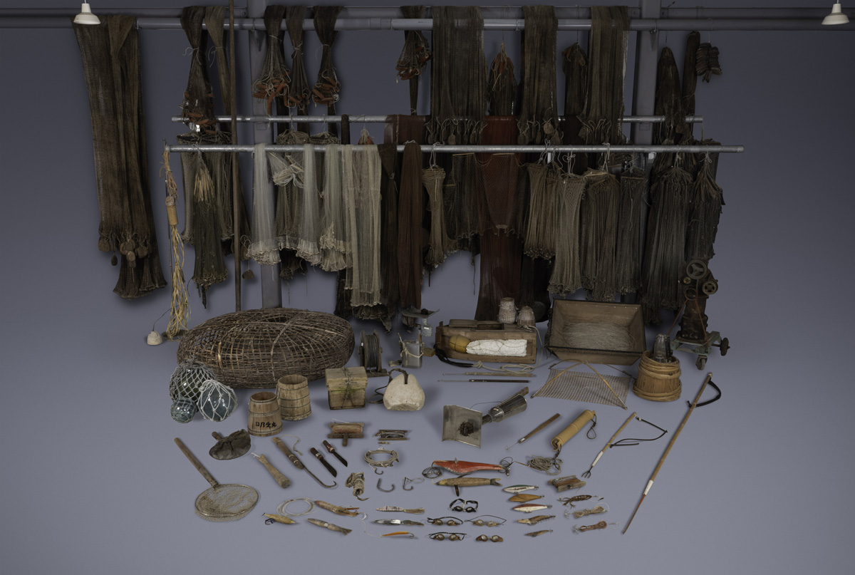 国登録有形民俗文化財　糸満の漁撈用具　各種漁具用具の写真
