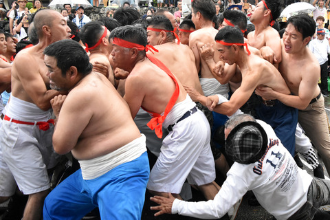 伝統行事を守り伝える「真栄里大綱引き」の画像6