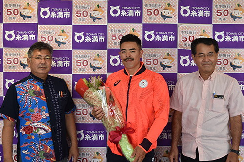 當銘孝仁選手がオリンピック出場報告のため市役所を訪れました！！の画像